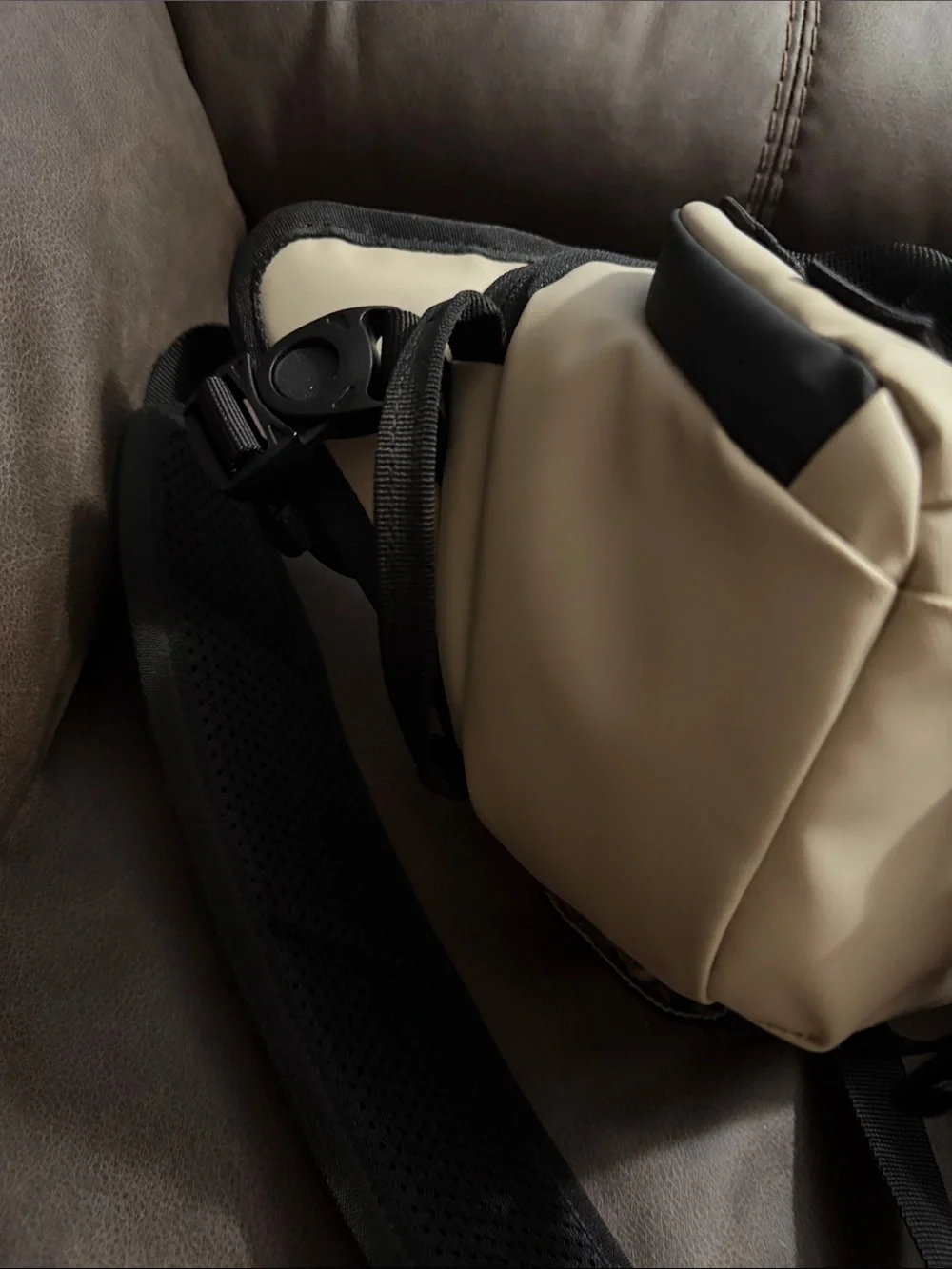 Wandrd Rouge 6L Sling Version 1 in Yuma Tan